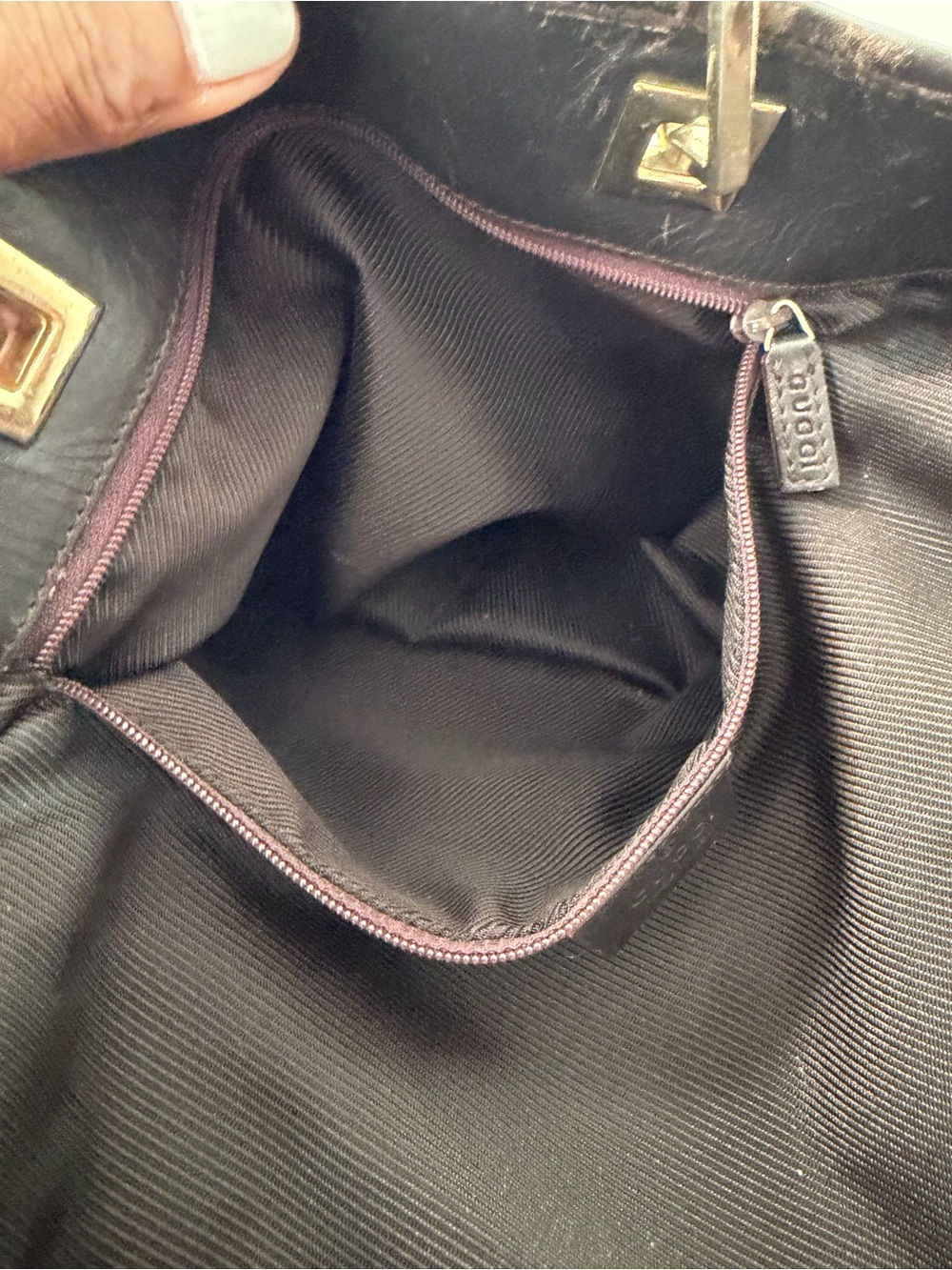 Authentic Gucci Brown and Black GG Canvas Tote - Picture 15 of 16